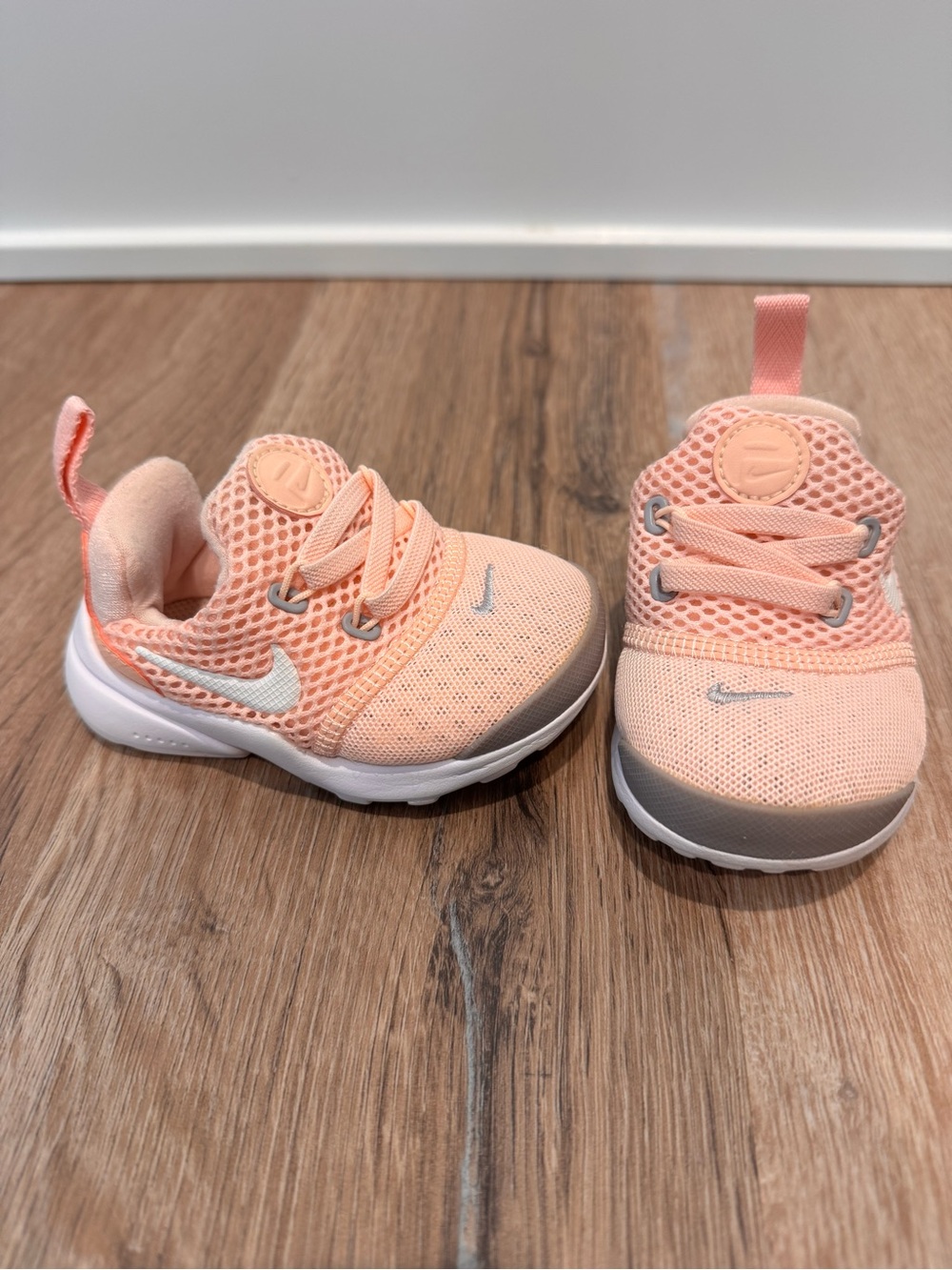 Nike Peach/Pale Pink Mesh Toddler Sneakers